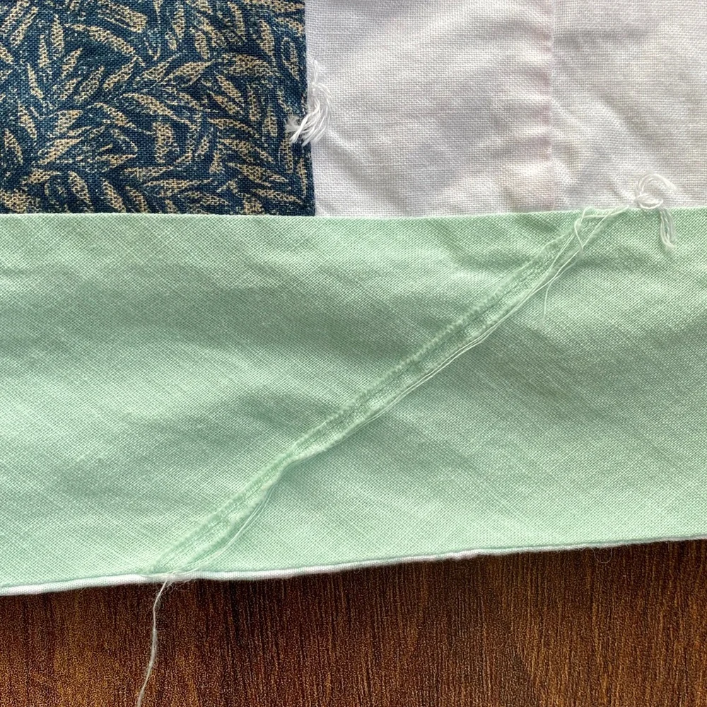 50”x38” Handmade Patchwork Knot Square Quilt Mint Trim Florals Cotton